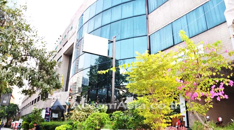 unit Office space For Rent in Silom, Bangkok  near BTS Chong Nonsi (AA11227)